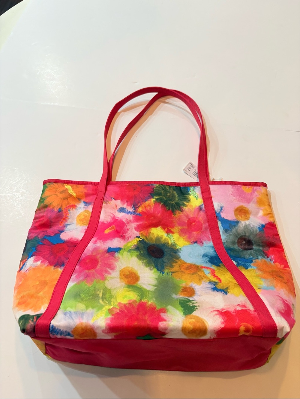 Clinique lightweight Floral Tote Bag & makeup bag in Multicolor with Pink Trim - Picture 13 of 15